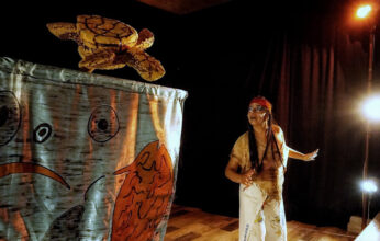 LA OBRA DE TEATRO: AK/AYOTZIN, EL TRISTE CANTO DE UNA TORTUGA